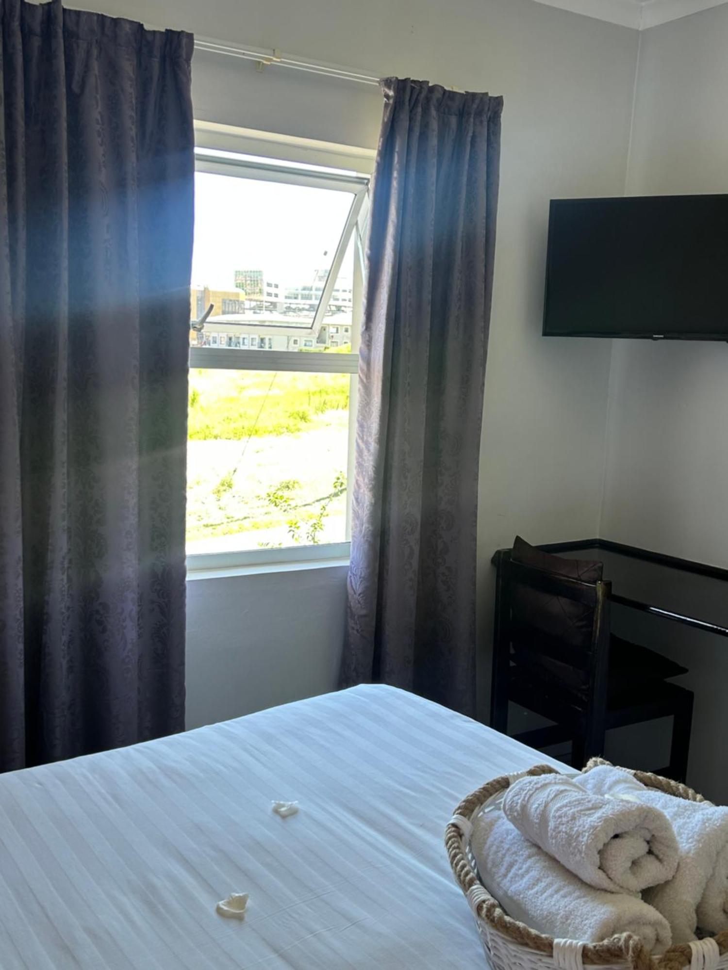 Skyfly Bed & Breakfast Manzini Exterior foto