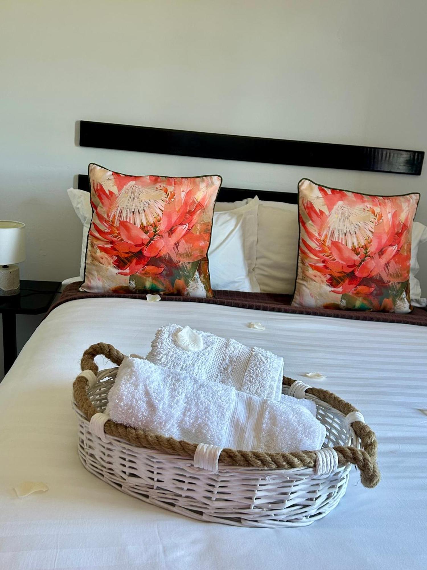 Skyfly Bed & Breakfast Manzini Exterior foto