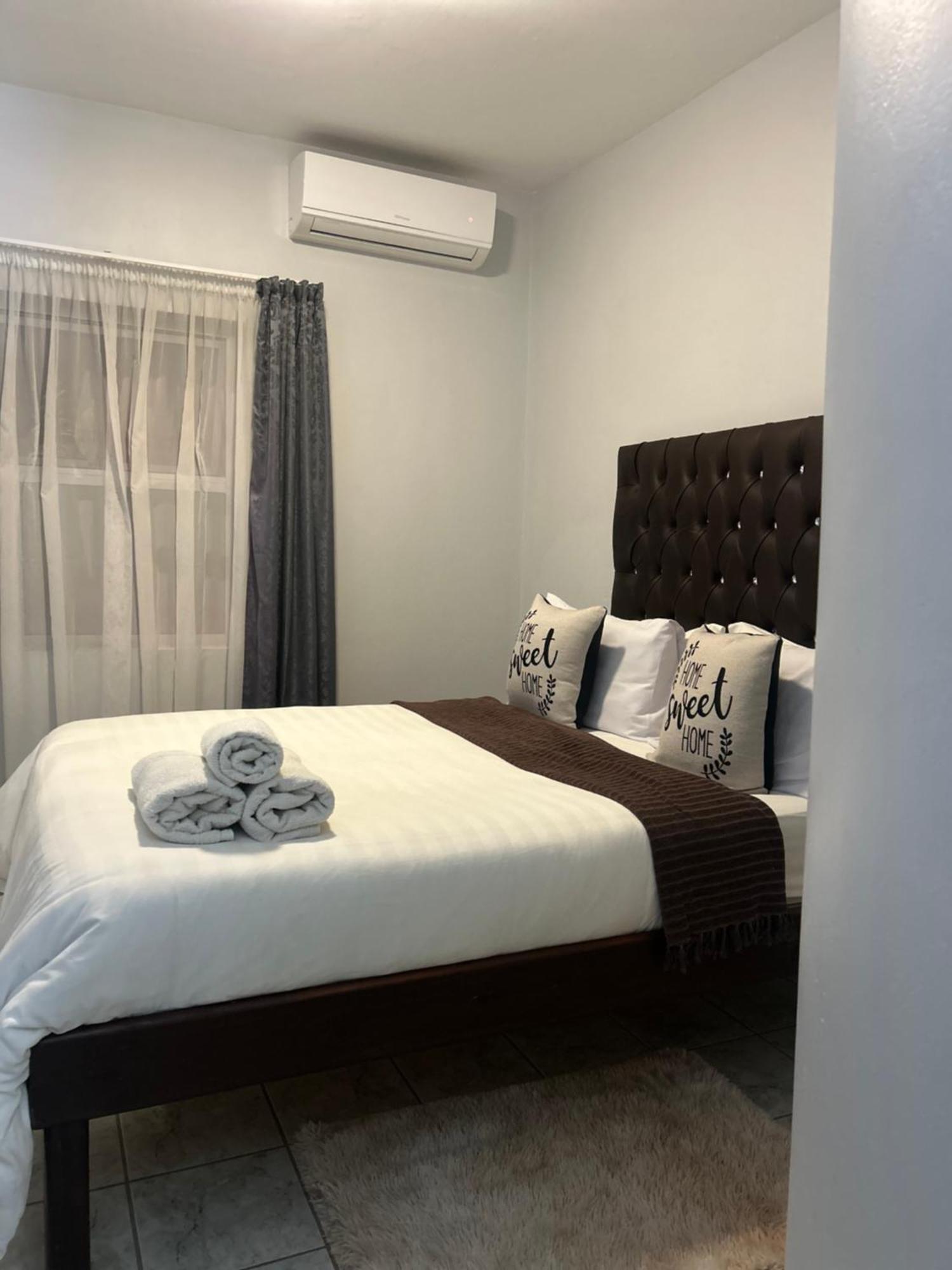 Skyfly Bed & Breakfast Manzini Exterior foto